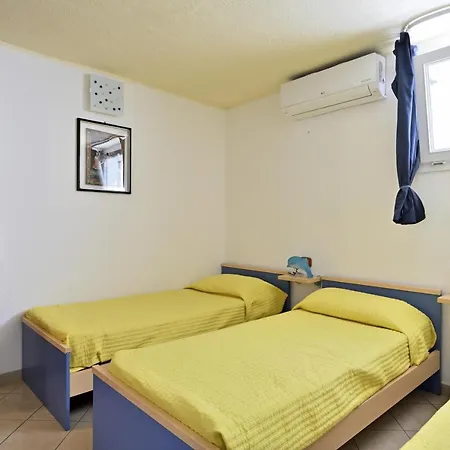 Semesterbostad Dalila Tertenìa